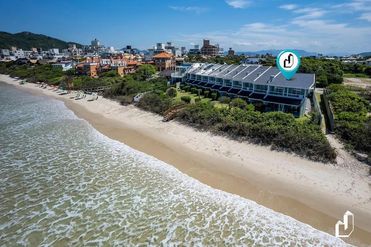 Holiday home Frente Ao Mar Com 03 Dormitorios Bombinhas
