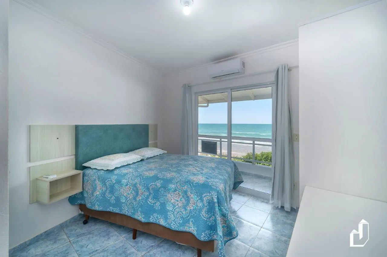 Holiday home Frente Ao Mar Com 03 Dormitorios Bombinhas