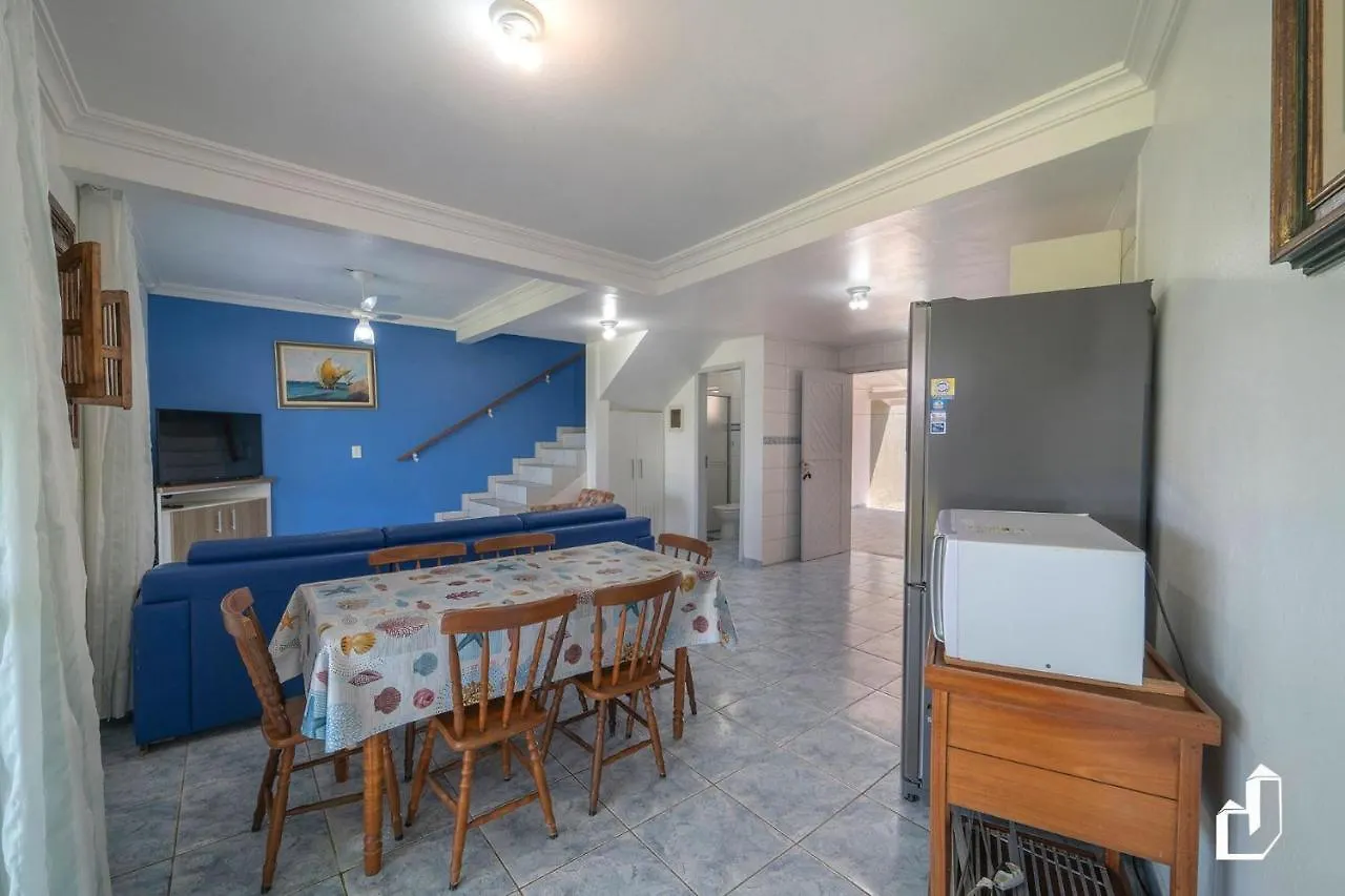 Holiday home Frente Ao Mar Com 03 Dormitorios Bombinhas